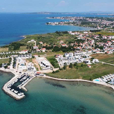 Apartments Le Mare - Pool, Sandstrand, Meerblick, W-Lan, Grill Привлака Екстериор снимка