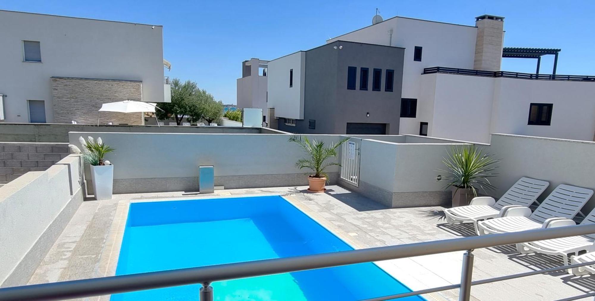 Apartments Le Mare - Pool, Sandstrand, Meerblick, W-Lan, Grill Привлака Екстериор снимка