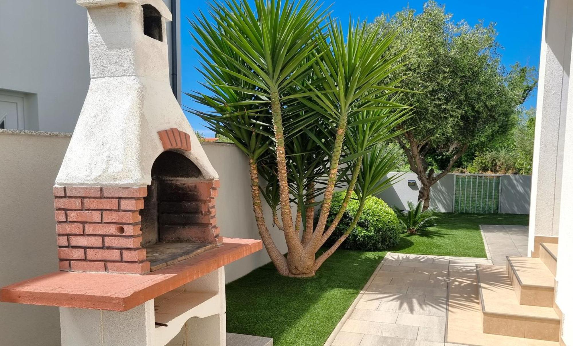 Apartments Le Mare - Pool, Sandstrand, Meerblick, W-Lan, Grill Привлака Екстериор снимка